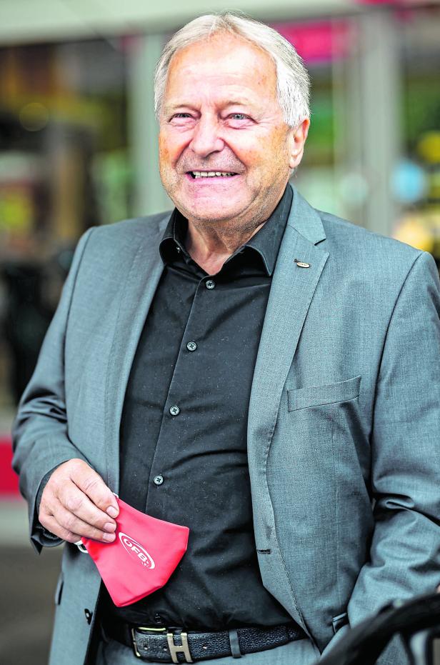 ÖFB-Präsident Leo Windtner FUSSBALL: ÖFB NATIONALTEAM / NATIONS LEAGUE / ABREISE: WINDTNER