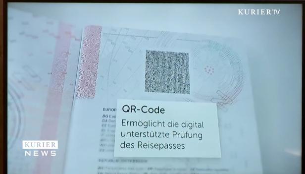 Ein Reisepass mit einem QR-Code für die digitale Prüfung.