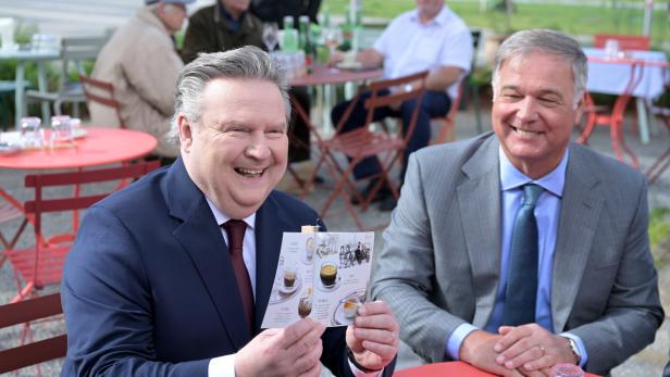 "FRÜHLINGSERWACHEN IN DEN SCHANIGÄRTEN 2024?: LUDWIG / RUCK