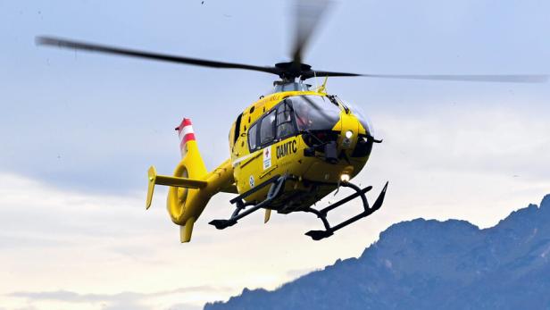 Flughafen Salzburg übt Ernstfall: umfassende Einsatzübung/Simulation eines komplexen Notfalls.