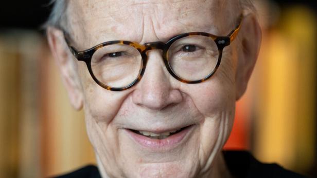 ++ ARCHIVBILD ++ SCHRIFTSTELLER UND JOURNALIST MARTIN POLLACK 80-JÄHRIG GESTORBEN