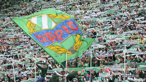 Rapid-Fans im Block West