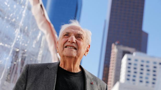 FILE PHOTO: Architect Frank Gehry attends the official groundbreaking of "The Grand" a Frank Gehry designed mixed-use development in downtown Los Angeles