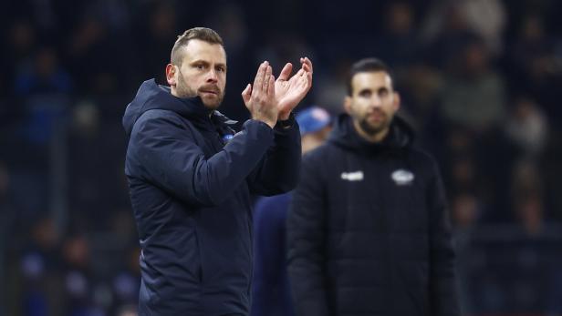 Applaus für die Mannschaft: Jürgen Säumel