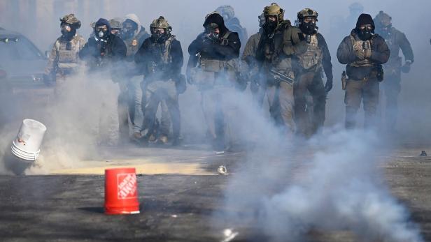 US-FEDERAL-AGENTS-DESCEND-ON-MINNEAPOLIS-FOR-IMMIGRATION-ENFORCE