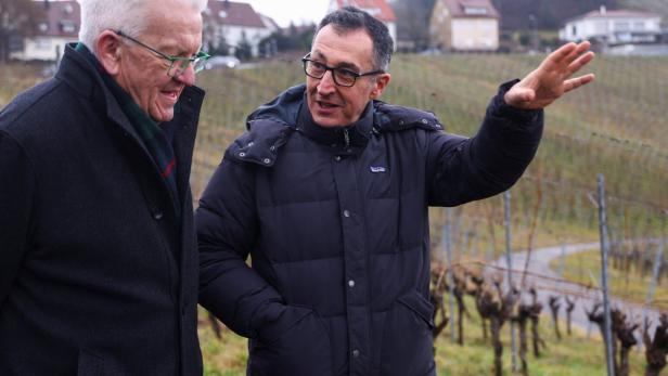 Kretschmann und Özdemir, Wahlkampf in den Weinbergen.