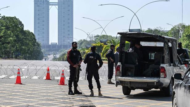 TOPSHOT-PAKISTAN-WAR-IRAN-US-ISRAEL-CHINA-DIPLOMACY