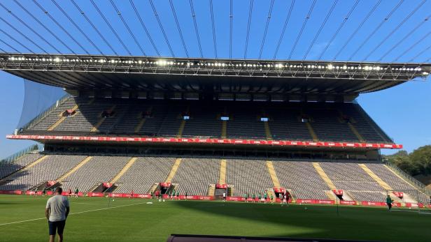 Ungewöhnlich: das Felsenstadion in Braga