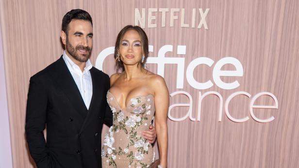 Jennifer Lopez und Brett Goldstein