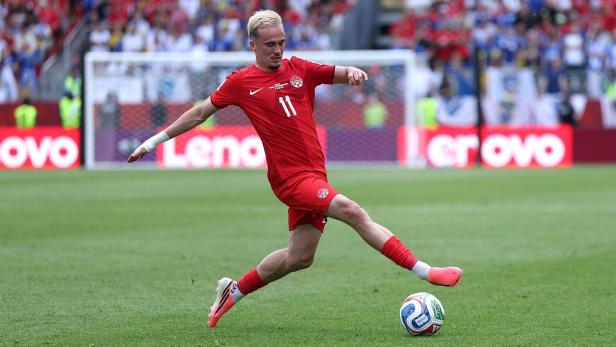 FOI-SOC-SPO-WCS-CANADA-V-BOSNIA-AND-HERZEGOVINA:-GROUP-B-FIFA