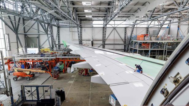 GERMANY-ECONOMY-ENGINEERING-AVIATION-LUFTHANSA