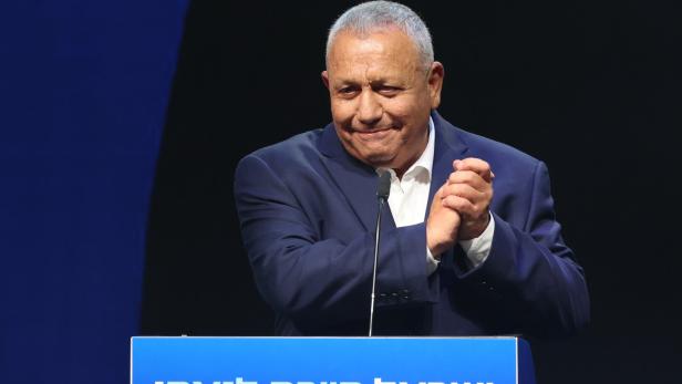 Eisenkot's Yashar party launches election campaign