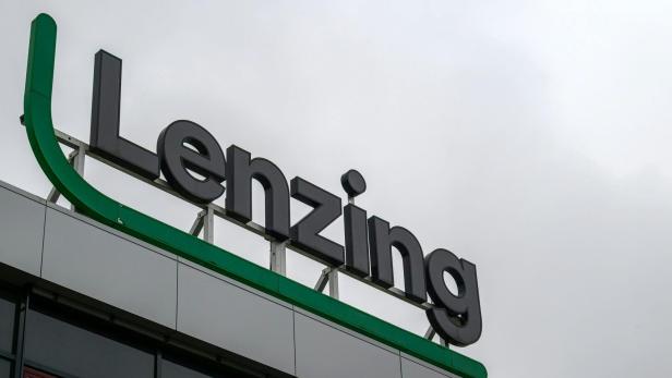 ++ THEMENBILD ++ MÖGLICHER LENZING-STELLENABBAU - BETRIEBSVERSAMMLUNG AM TAG DER AUFSICHTSRATSSITZUNG