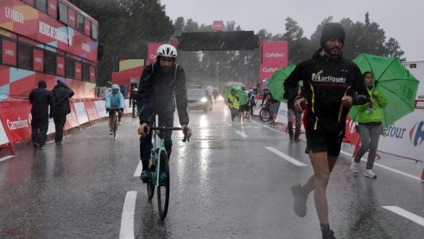 CYCLING-ESP-FRA-VUELTA