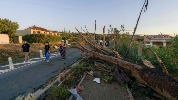 FRANCE-WEATHER-TORNADO