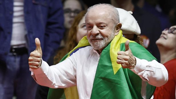 Brazilian President Lula's cultural proposals gather leaders and art figures in Rio de Janeiro