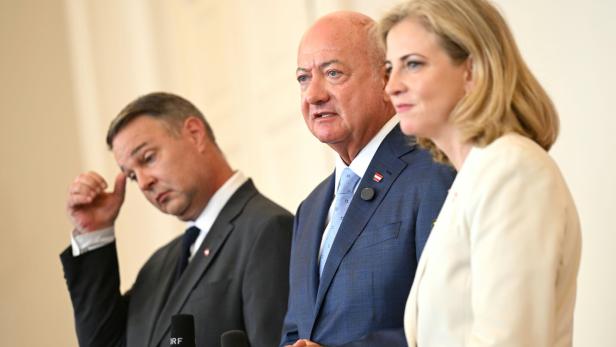 MINISTERRAT: DOORSTEPS / BABLER (SPÖ) / STOCKER (ÖVP) / MEINL-REISINGER (NEOS)