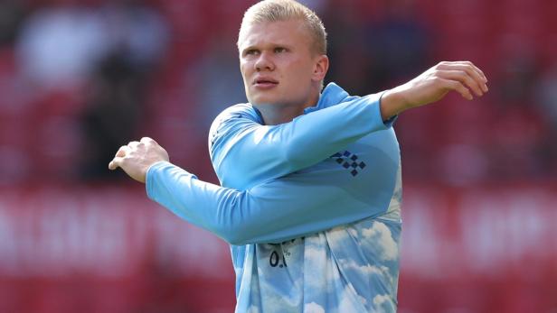 English Premier League - Manchester United vs Manchester City