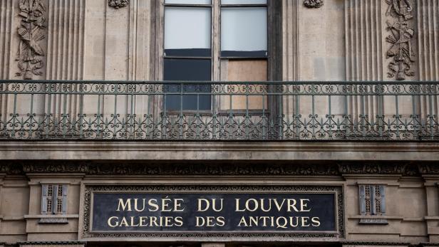 FILE PHOTO: The Louvre Museum remains closed on day after robbery