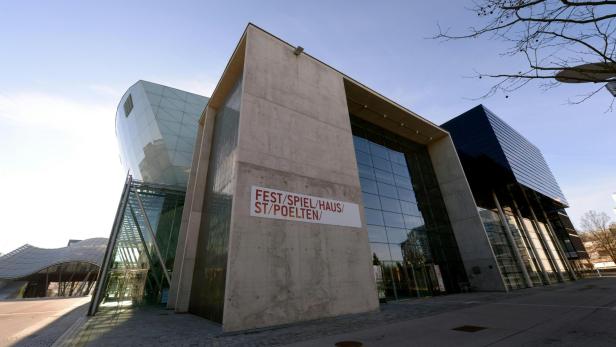 Aufnahme Festspielhaus St. Pölten von Außen.
