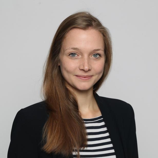 Caroline Ferstl Caroline Ferstl