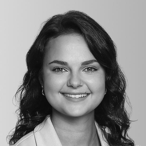 Caroline Bartos